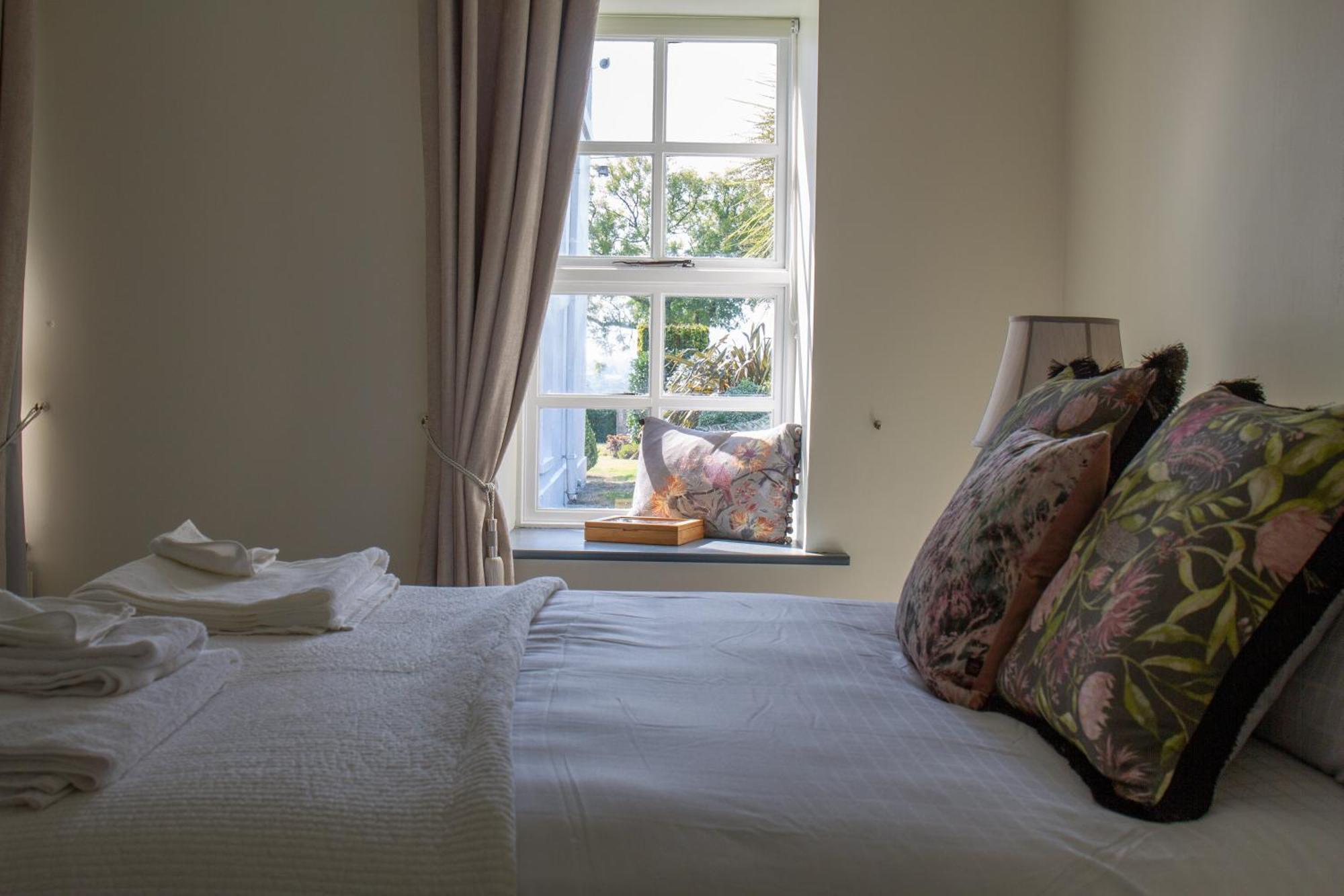 Hill House Lodge Sleeps 6 Overlooking The Rock Of Cashel Exterior foto