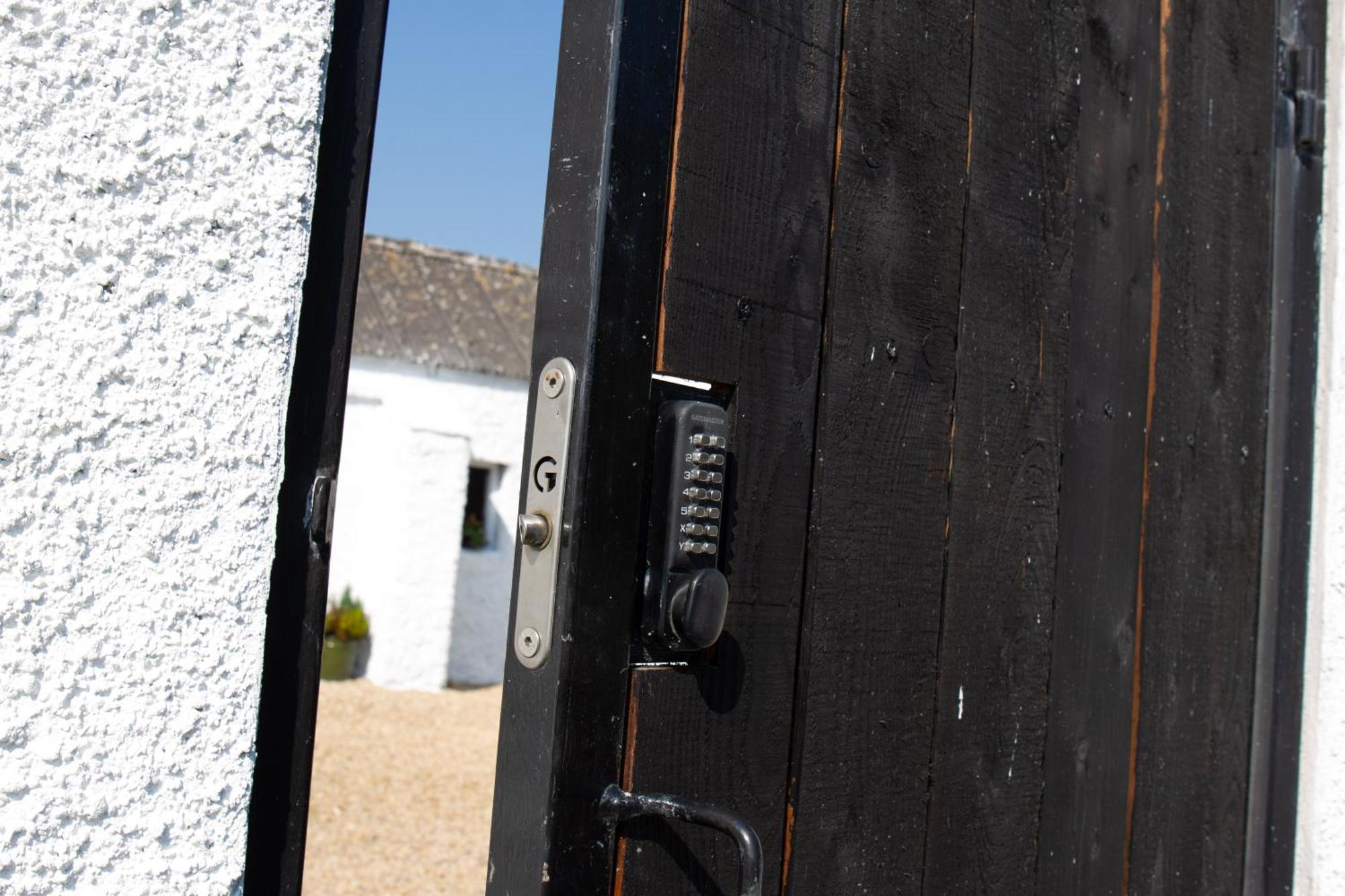 Hill House Lodge Sleeps 6 Overlooking The Rock Of Cashel Exterior foto