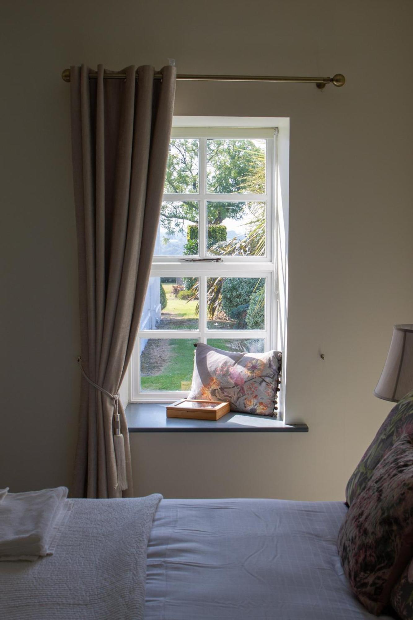 Hill House Lodge Sleeps 6 Overlooking The Rock Of Cashel Exterior foto
